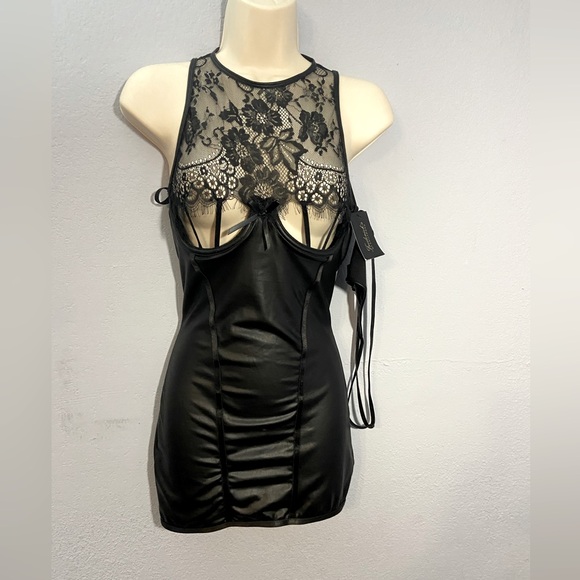 Frederick's of Hollywood Other - Fredericks of Hollywood Lingerie set